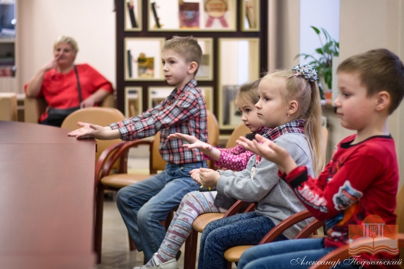 Творческое занятие для родителей с детьми по тактильным книгам