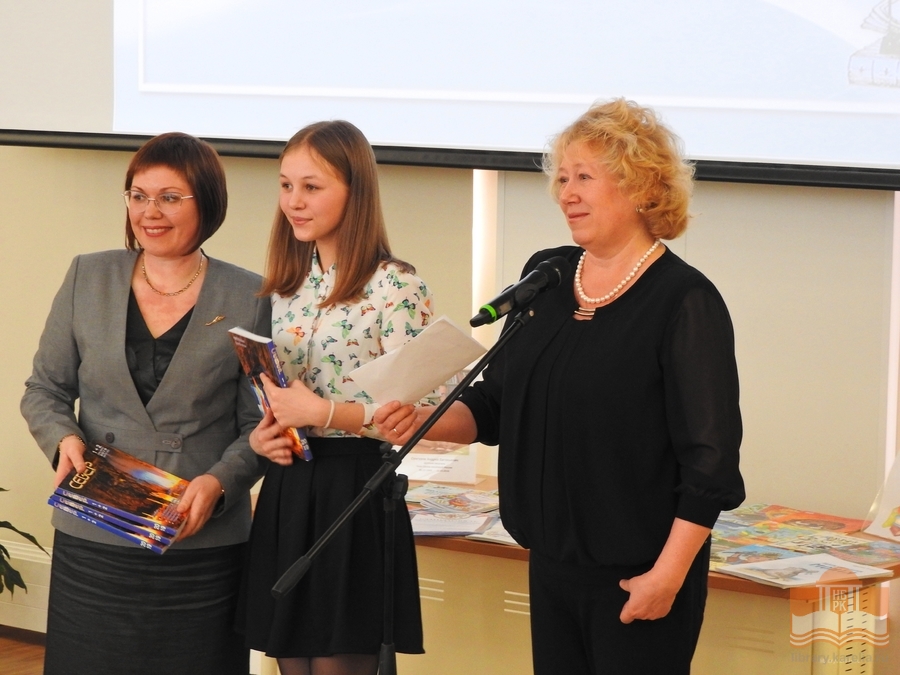 II Городской конкурс чтецов «Расширяем горизонты. Сунгуровские чтения». В составе жюри конкурса – поэт, главный редактор литературно-художественного журнала «Север» Елена Евгеньевна Пиетиляйнен