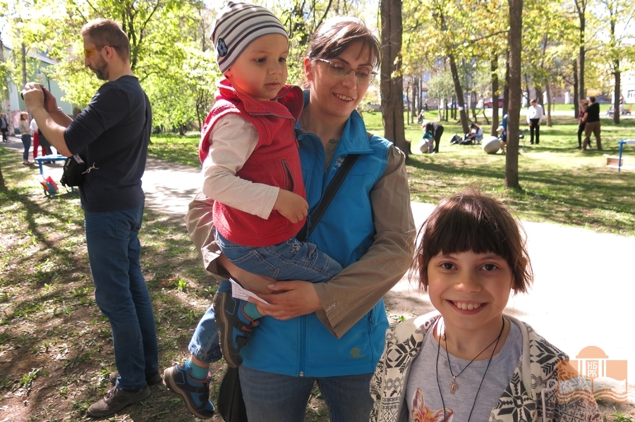 На «Поэтической станции» от Центра детского чтения участники ознакомились с произведениями российских авторов