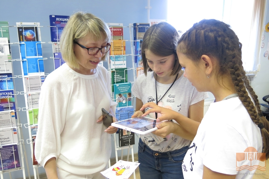 «ZнаниумFest». В «Лаборатории сверхъестественных наук» на кафедре медицинской литературы