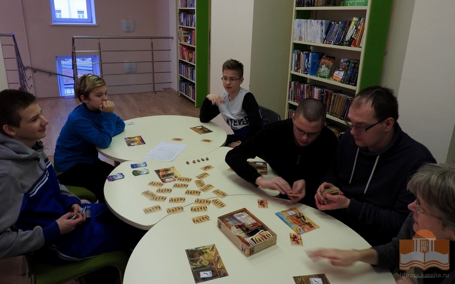Первая встреча участников клуба любителей настольных игр «ФайтУм»