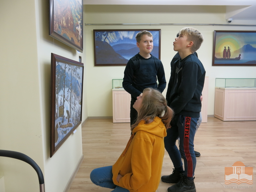 Участники проекта «Моё письмо Н.К. Рериху» на экскурсии в Карельском центре Николая Рериха
