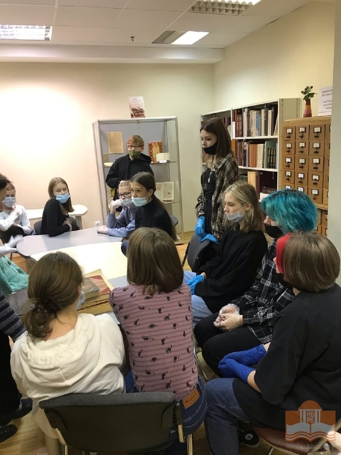 В Национальной библиотеке: фоторепортаж учащихся 7 «а» класса петрозаводского лицея №40