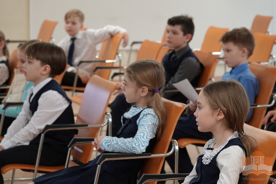 В Национальной библиотеке Карелии стартовал новый проект для детей «Страничку – я, страничку – ты…»