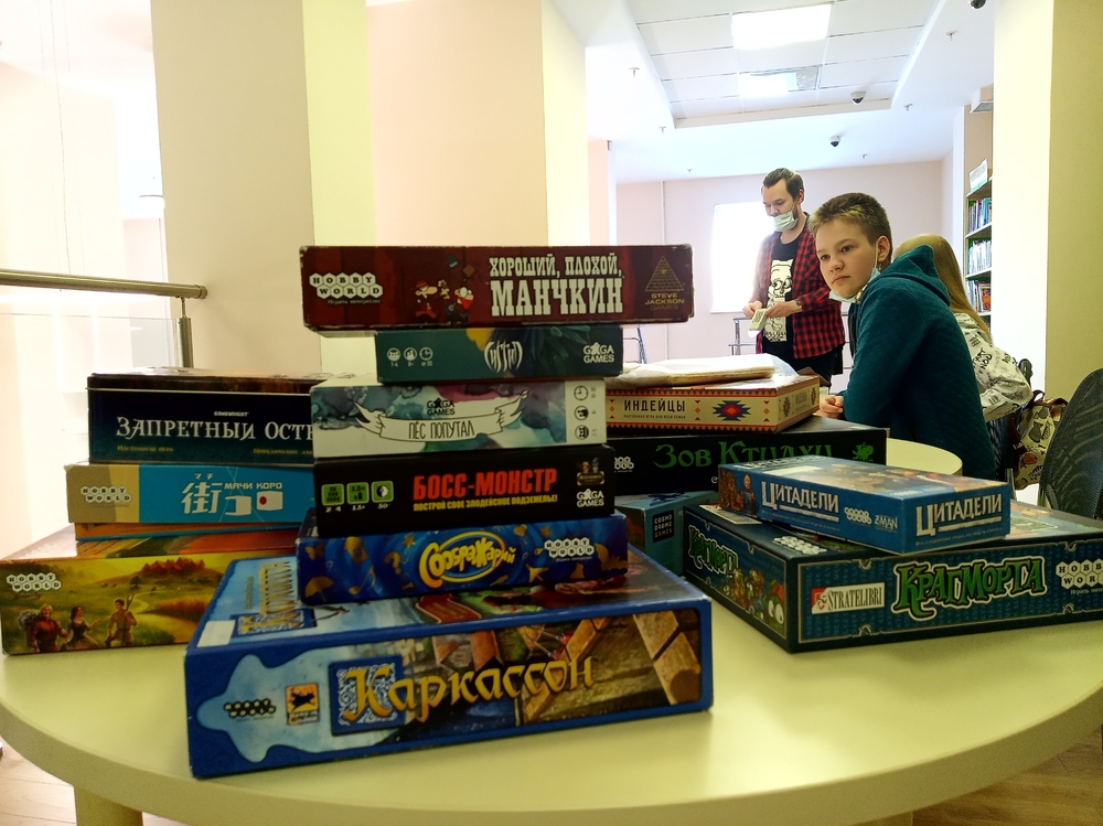 По воскресеньям играем в настольные игры в Национальной библиотеке Карелии!