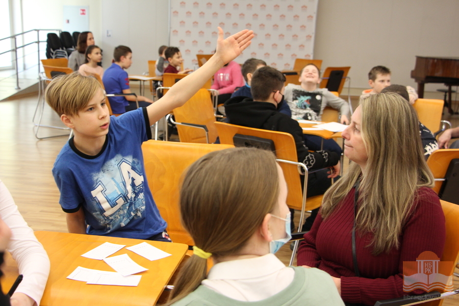 Семейно-интеллектуальный квиз «Привет, Эйнштейн!» в Национальной библиотеке Карелии