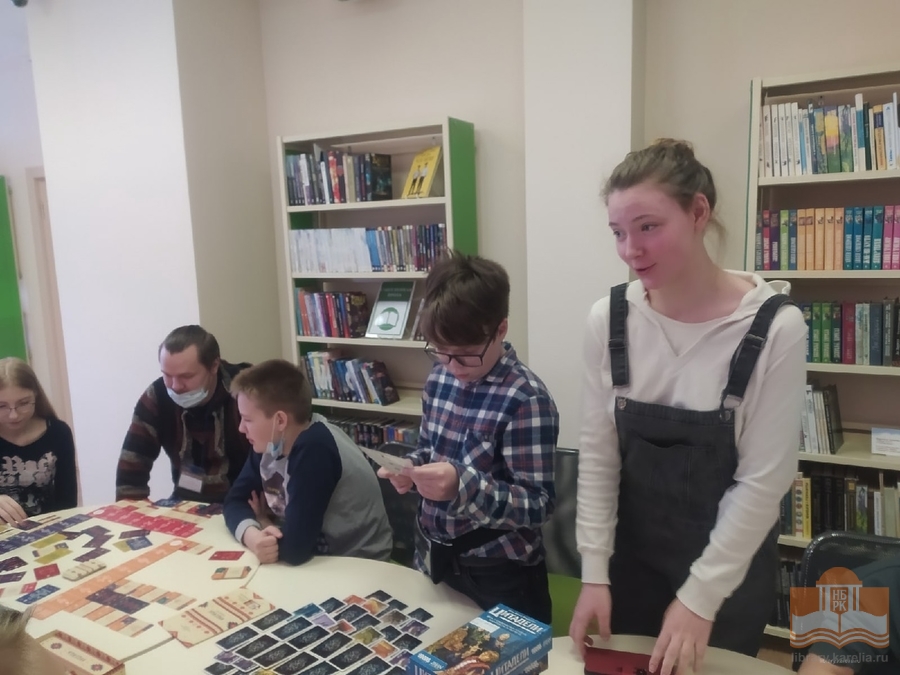 «FightУм»: встречаемся каждое воскресенье в Национальной библиотеке Карелии!