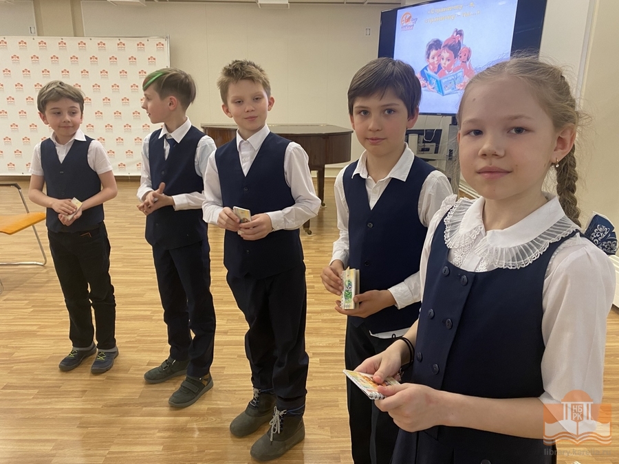 «Страничку – я, страничку – ты…»: встреча карельских школьников с тележурналистом ТК «САМПО 360», автором и ведущей телепередач Юлией Кучеренко