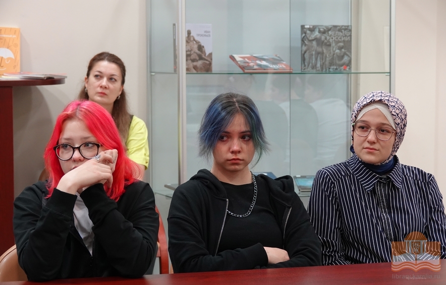«Школьный день в библиотеке» для старшеклассников средней школы № 11
