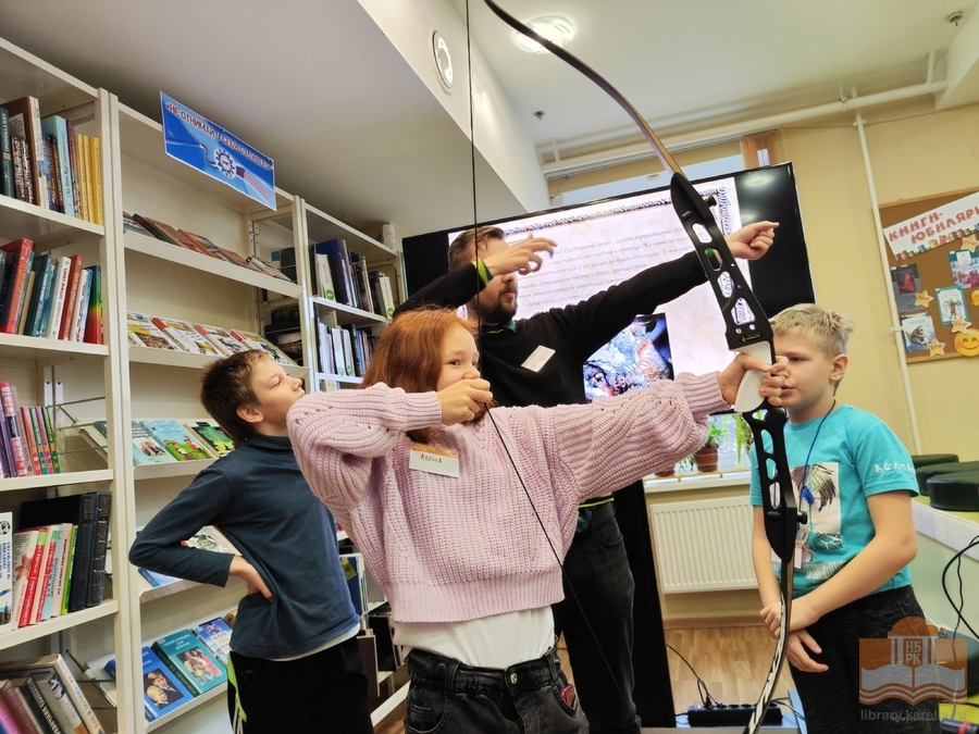 «Берестяная дорожка»: просветительская программа в рамках проекта «Осенние каникулы с Национальной библиотекой»