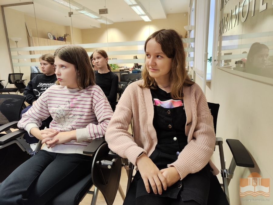 Экскурсия по Национальной библиотеке Карелии для шестиклассников петрозаводской школы №55