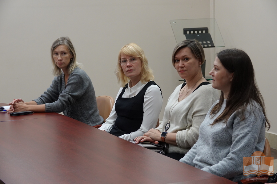 Участникам встречи был представлен доклад «Онега, Ладога, Нева – метаморфозы топонимов»