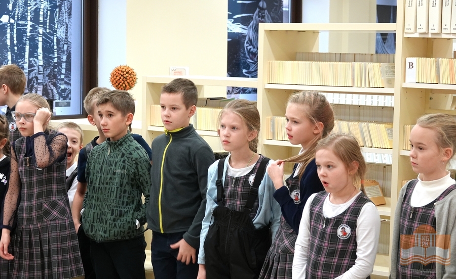 Третьеклассники Лицея № 40 на экскурсии в библиотеке