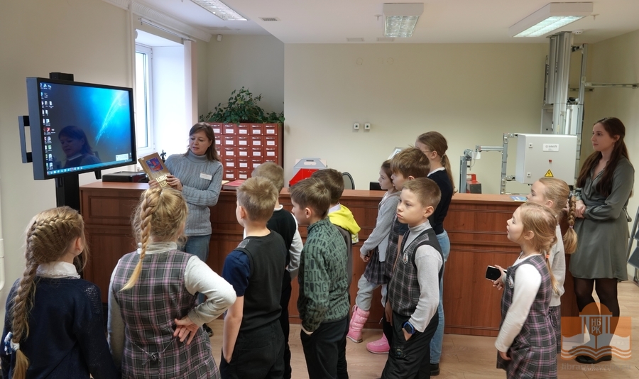 Третьеклассники Лицея № 40 на экскурсии в библиотеке