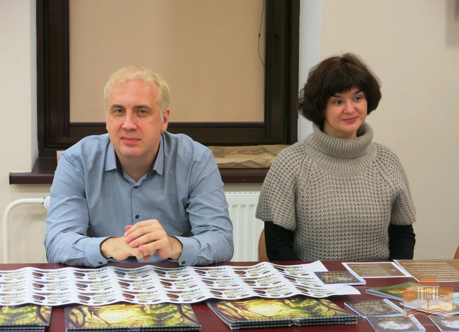 Илья Полуницын, писатель и издатель и Алёна Цветкова, художник проекта «Рунола 3.0»