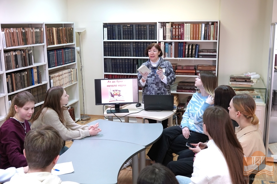 Издания первых русских азбук и букварей XVIII – начала XX вв. для студентов