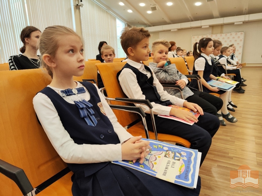 Акция «Читаем вместе, читаем вслух!» в Национальной библиотеке Республики Карелия