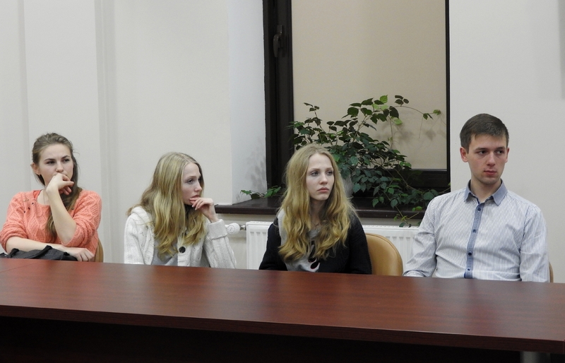 Встреча с финским драматургом Лаурой Руохонен в НБ РК