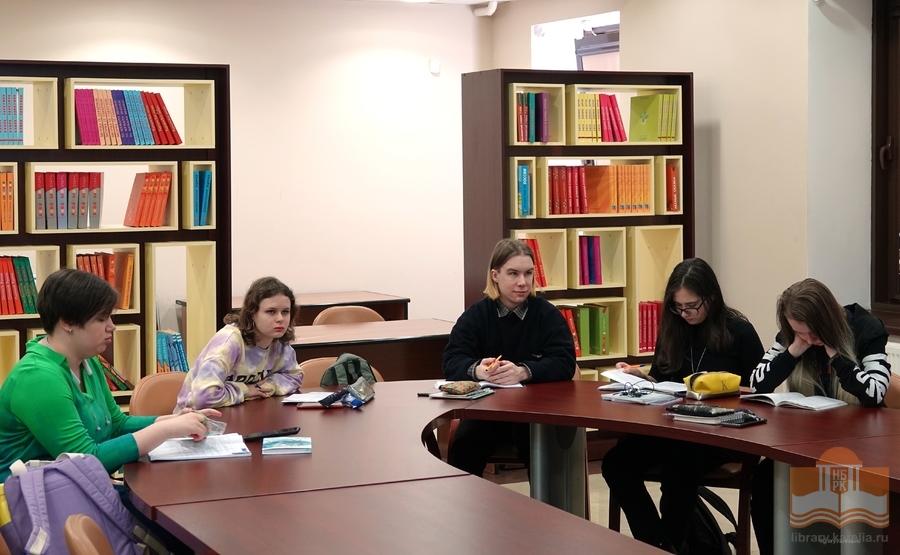 Учебные занятия для студентов Карельского колледжа культуры и искусств