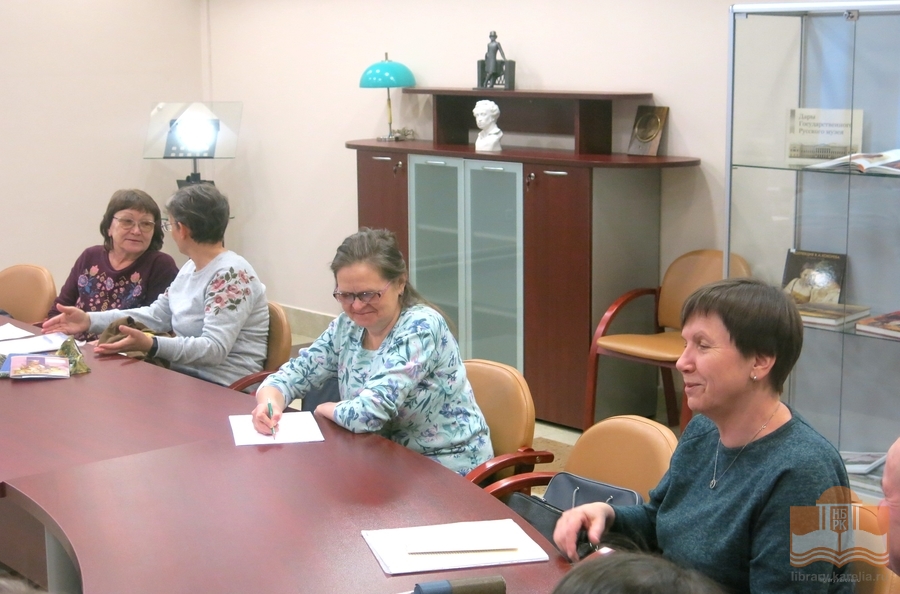 «Иной/Родной»: путешествия и публицистика