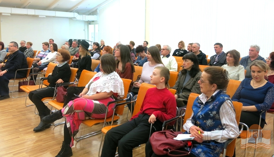 Поэтический фестиваль «Первоцвет» в литературном клубе «СоНеТ»