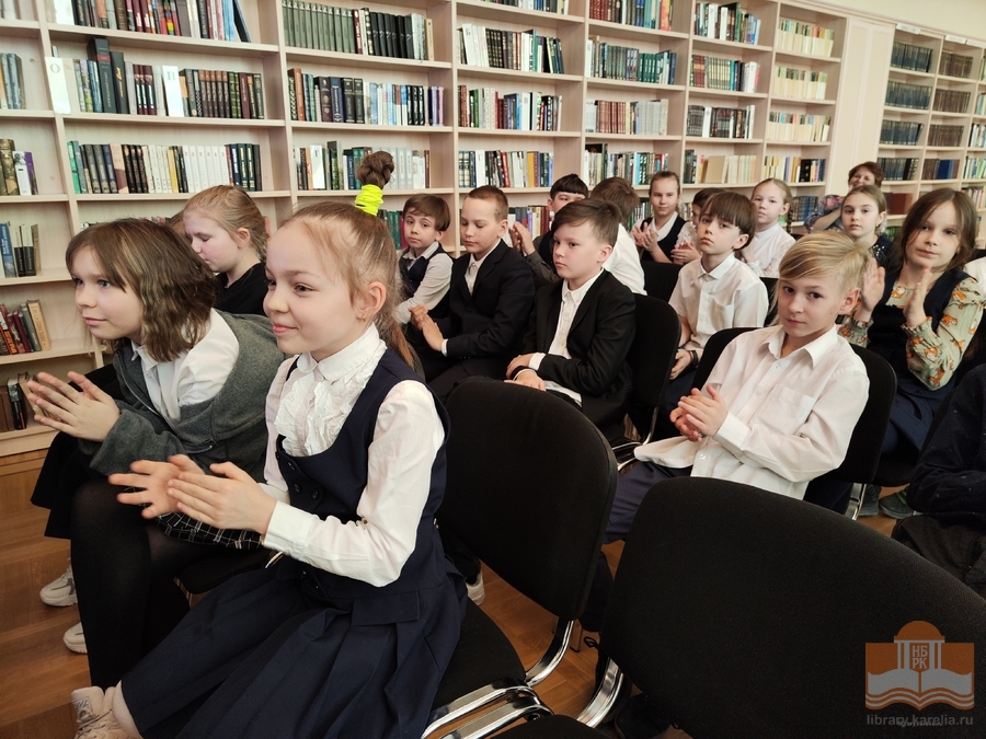 Творческая встреча с педагогом, учителем высшей категории Виктором Кноделем в рамках проекта «Страничку – я, страничку – ты…»