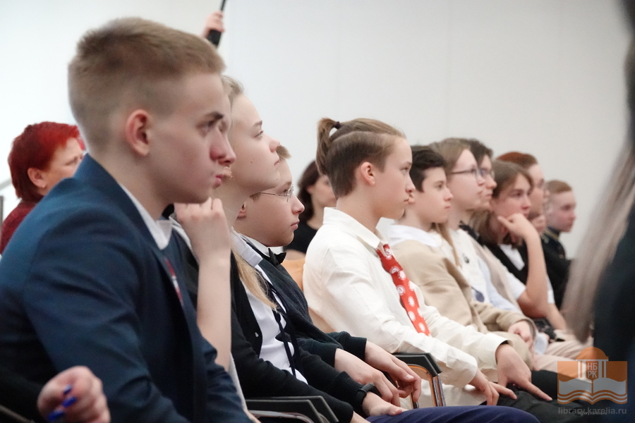 Участники презентации книги «Тыл обеспечивал победу»