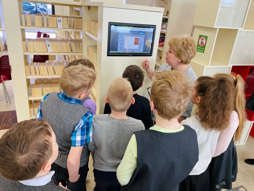 Экскурсия «В огромном океане книг»