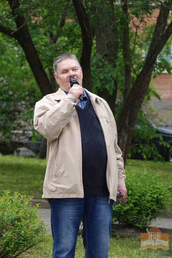 Слово Юрию Алексеевичу Тихомирову, поэту, участнику Клуба «Сонет»