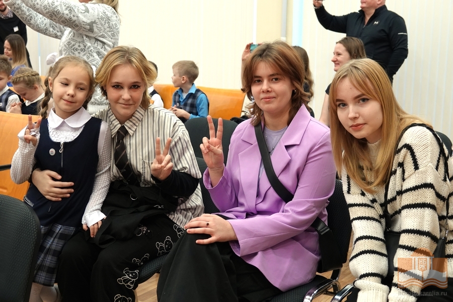 Праздник посвящения в читатели для первоклассников средней школы № 3 г. Петрозаводска