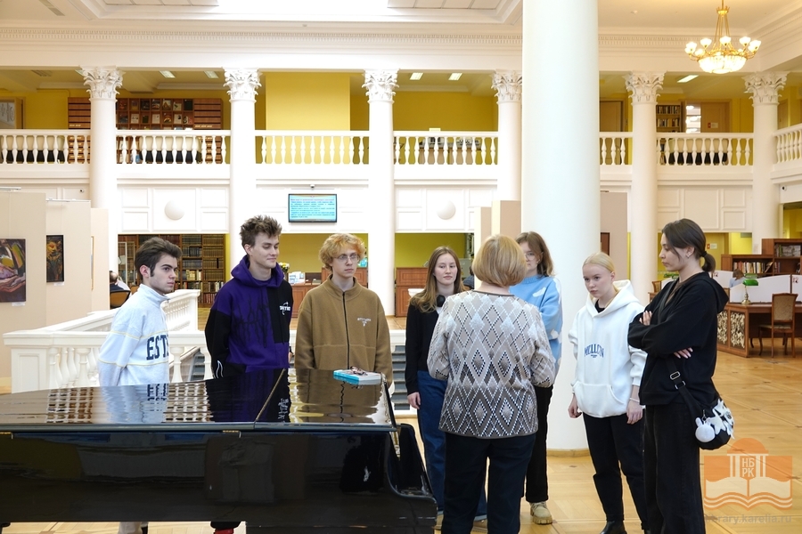 Экскурсия для первокурсников Института иностранных языков Петрозаводского университета