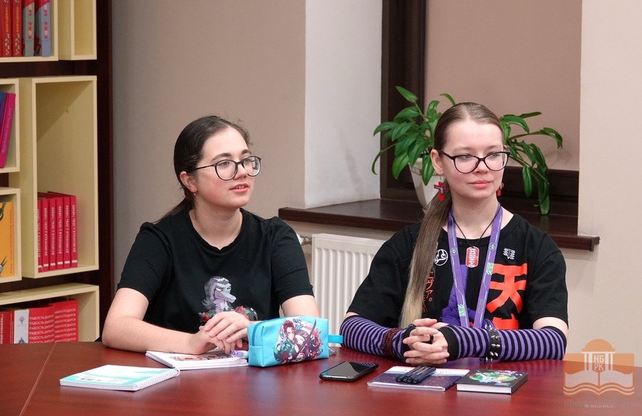 Занятия для студентов Карельского колледжа культуры и искусств в Национальной библиотеке Карелии