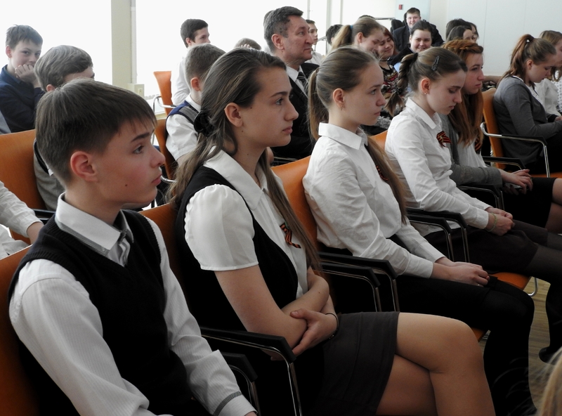Участники телемоста «Венок славы» Петрозаводск – Севастополь