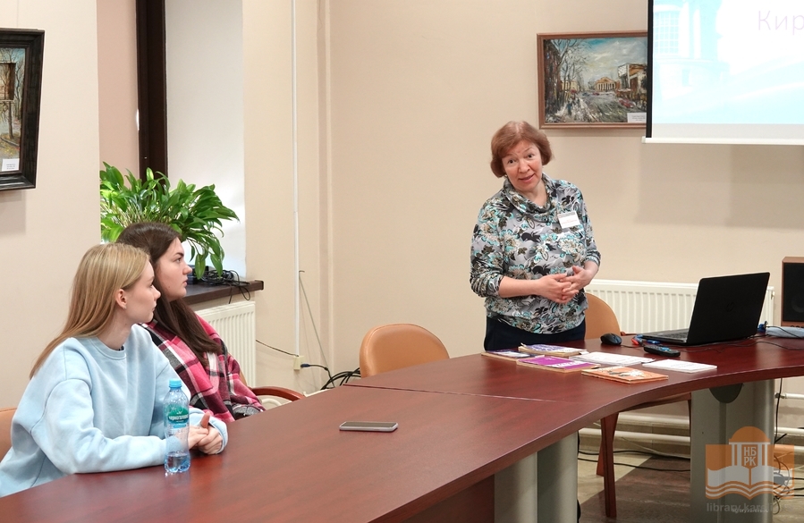 На программе «Аз да буки – начало науки», приуроченной к Дню славянской письменности и культуры. Ведущая Екатерина Одинец