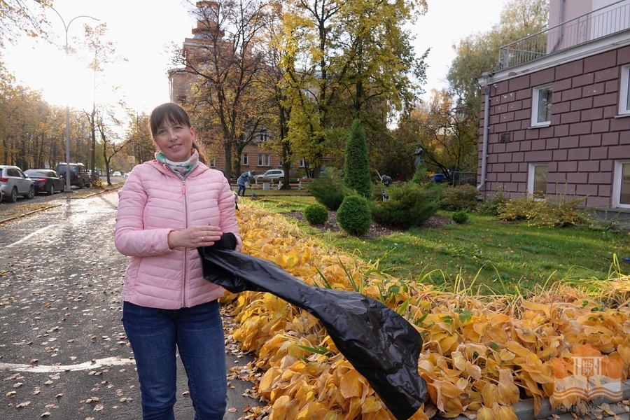 Свой вклад в акцию по уборке городских территорий внесли сотрудники Национальной библиотеки Карелии
