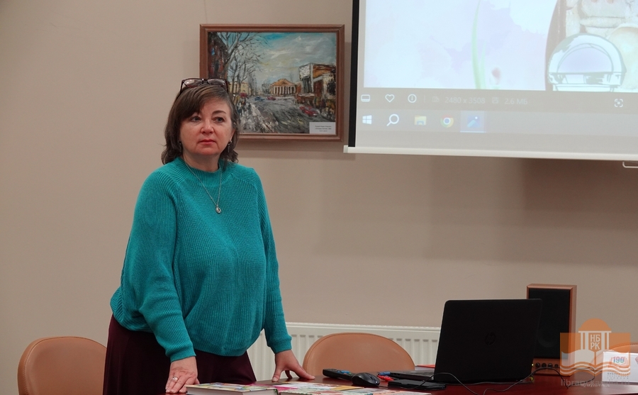 Журналист, преподаватель Федеральной школы радио и тренер по публичным выступлениям Ольга Блок