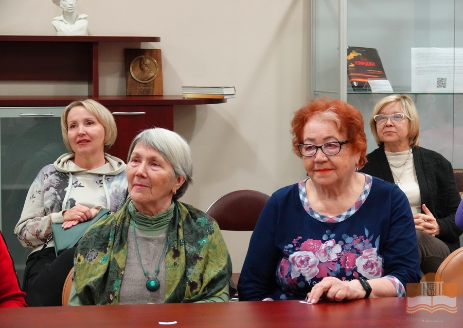 «Литературный четверг» в Национальной библиотеке Карелии