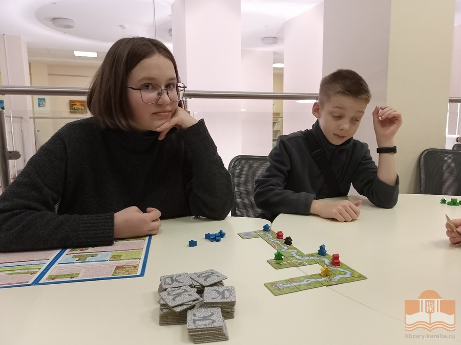 Играем каждое воскресенье вместе с «FightУм»