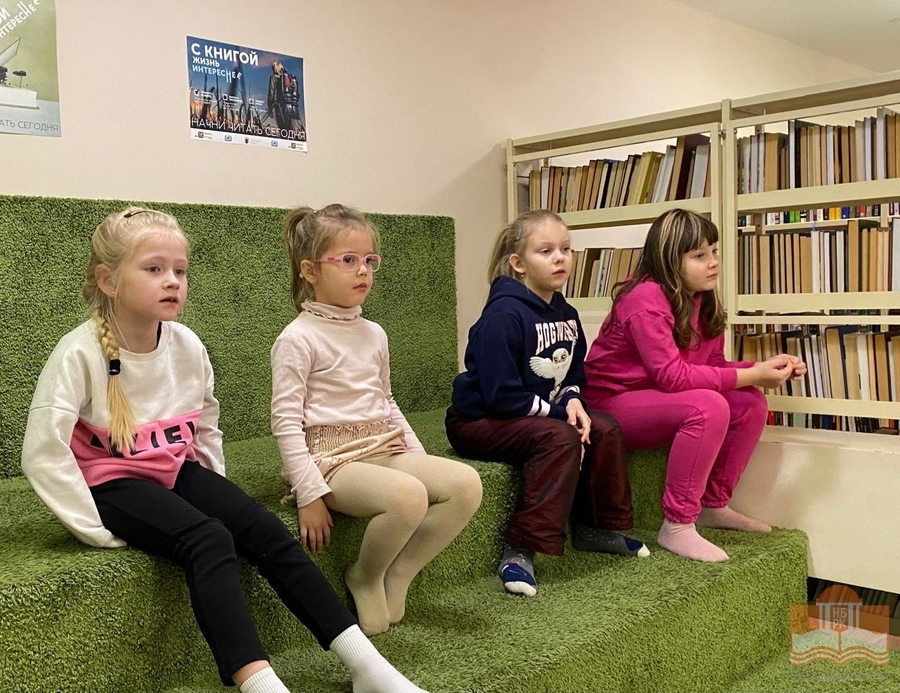 Творческая программа «Большой мир маленькой книги: Ёлочная игрушка! Ах, красота какая!»