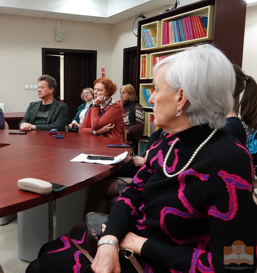 Презентация новой книги Галины Акбулатовой «Бабье лето русской литературы»