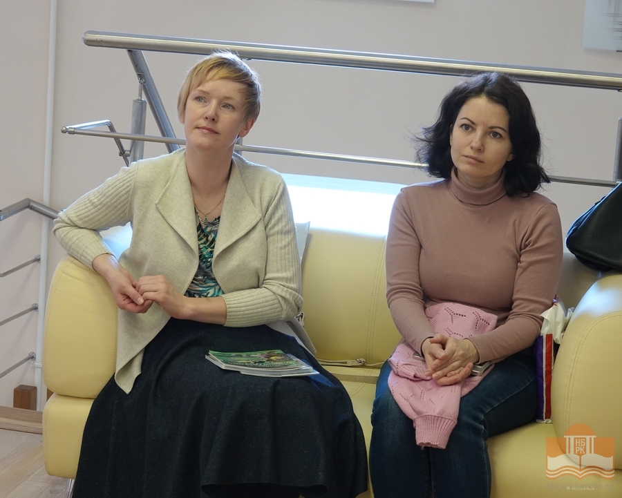 Участники творческой встречи с карельским писателем Ириной Никитиной