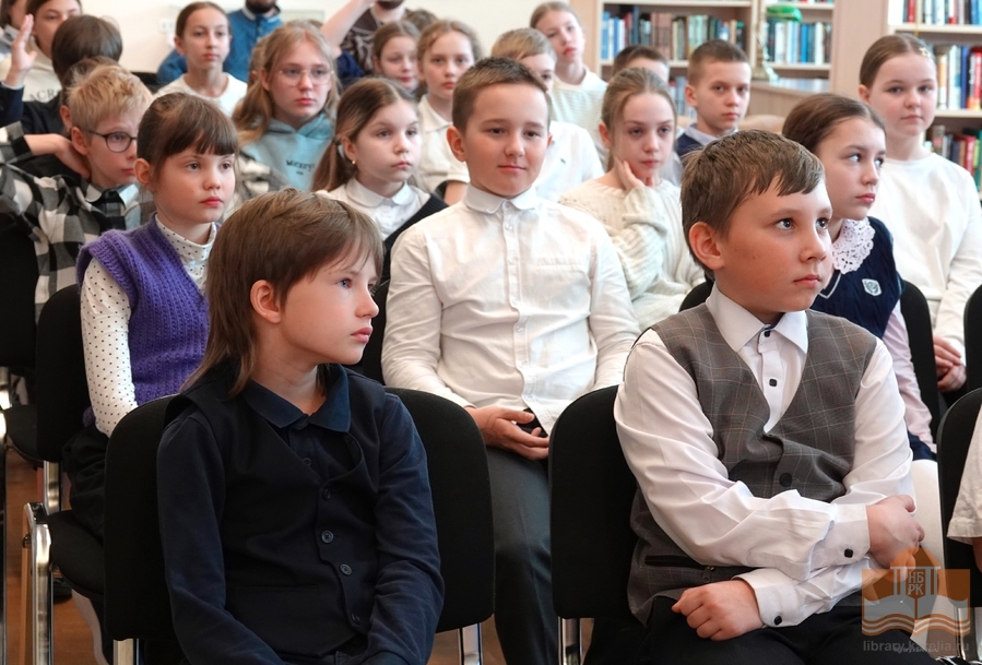 Участники творческой встречи с карельским писателем Светланой Зааловой