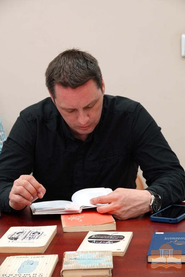 «Литературный четверг» в Национальной библиотеке Карелии