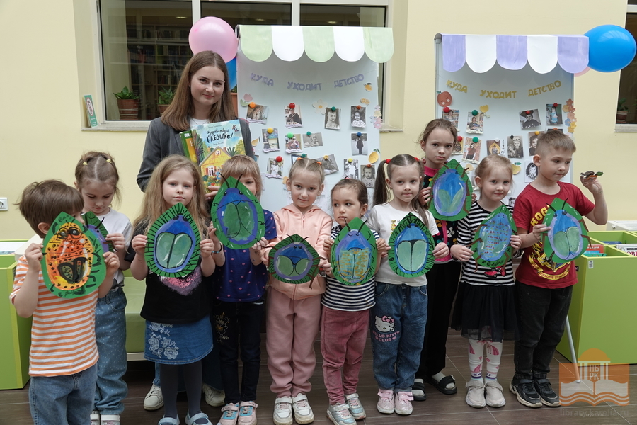 Участники творческой программы «Сказки и картинки»
