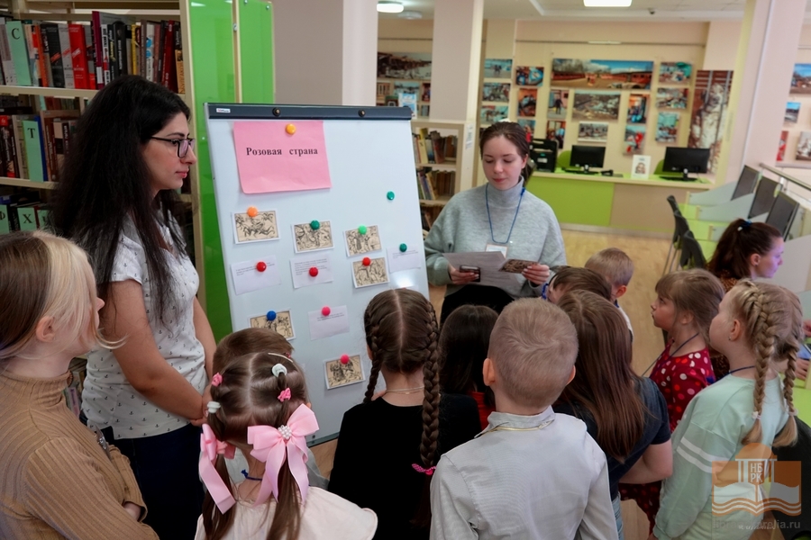 Творческая программа «По книжным тропинкам в Изумрудный город!»