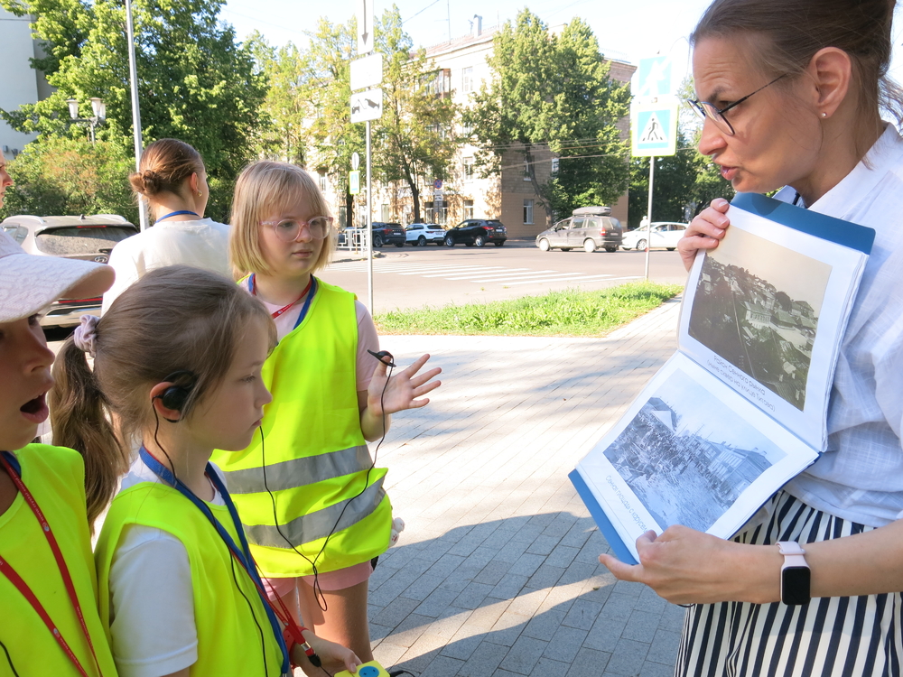 Краеведческая прогулка в рамках просветительской программы «Карельские сказки»