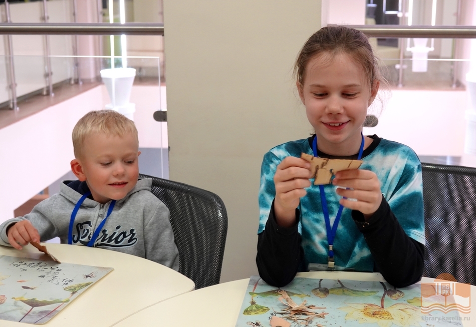 Участники просветительской программы «Берестяные истории»