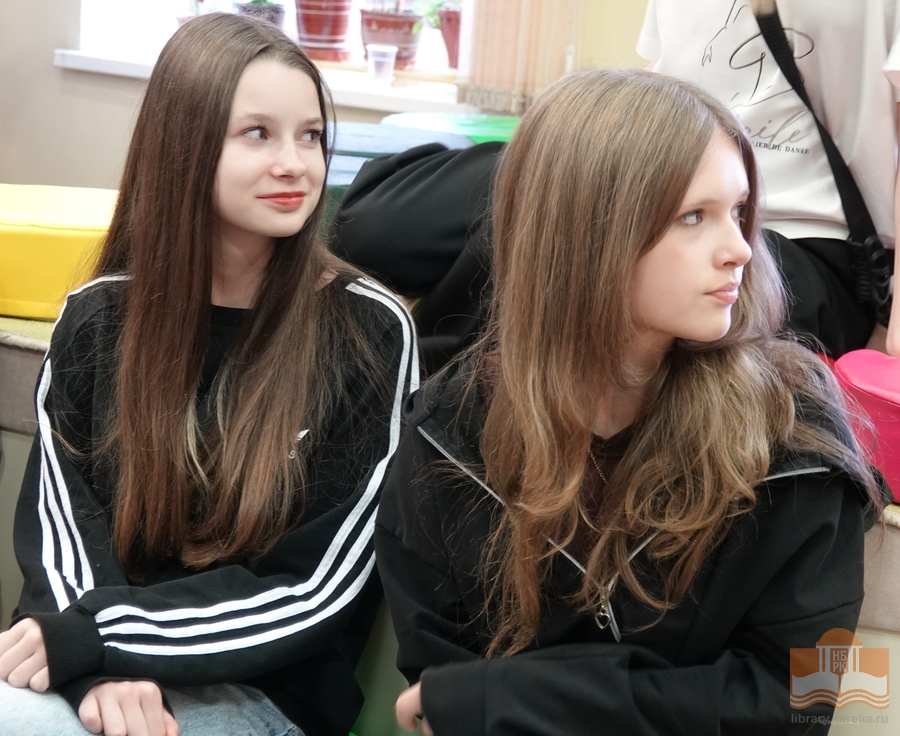 Экскурсия в Национальную библиотеку 8 класса средней школы № 33