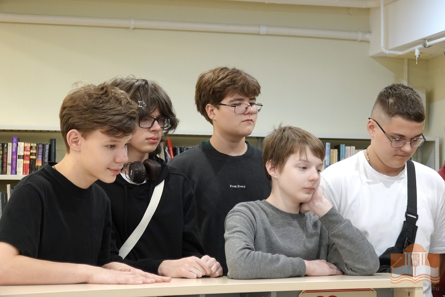 Экскурсия в Национальную библиотеку 8 класса средней школы № 33