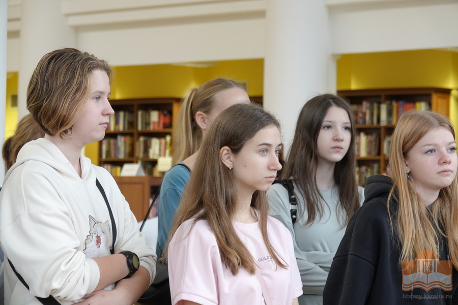 Экскурсия в Национальную библиотеку 8 класса средней школы № 33